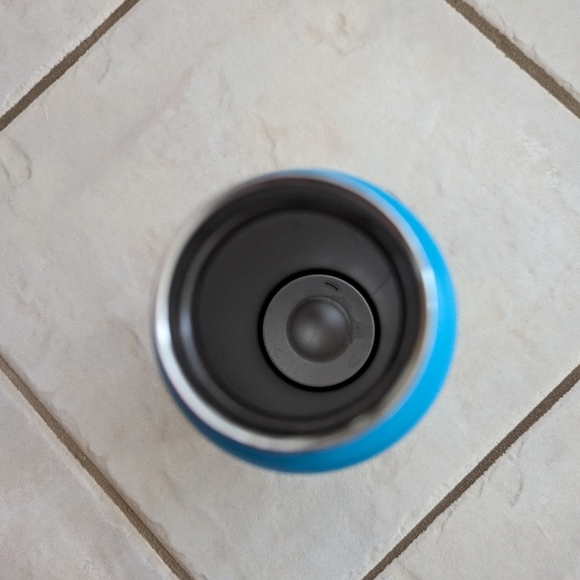 Hydroflask 21oz - with Sports Cap - Picture 7 of 7